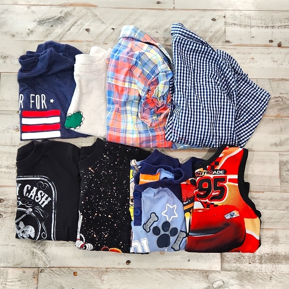 Boys 2T shirt lot - Picture 2 of 2